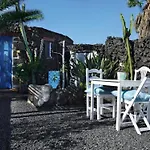 Lavastein-bauernhaus Yazmina Mit Schoenem Garten By Interhome Feriehus