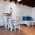 Lavastein-bauernhaus Yazmina Mit Schoenem Garten By Interhome Dom wakacyjny