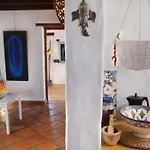 Lavastein-bauernhaus Yazmina Mit Schoenem Garten By Interhome *