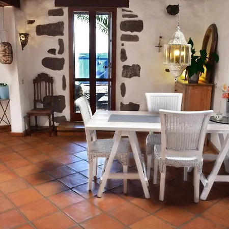 Lavastein-bauernhaus Yazmina Mit Schoenem Garten By Interhome Ferienhaus Yaiza (Lanzarote)