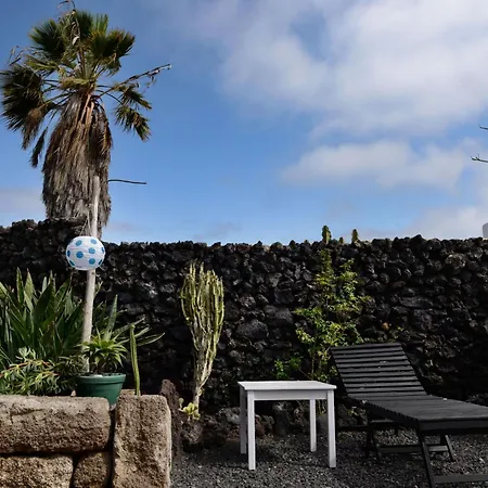 Lavastein-bauernhaus Yazmina Mit Schoenem Garten By Interhome Holiday home Yaiza (Lanzarote)