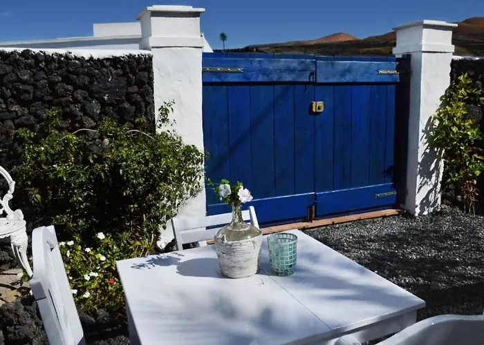Lavastein-bauernhaus Yazmina Mit Schoenem Garten By Interhome Yaiza (Lanzarote)