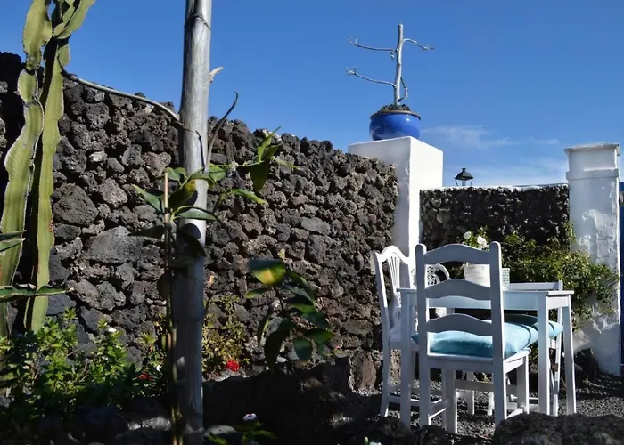 Lavastein-bauernhaus Yazmina Mit Schoenem Garten By Interhome Ferienhaus