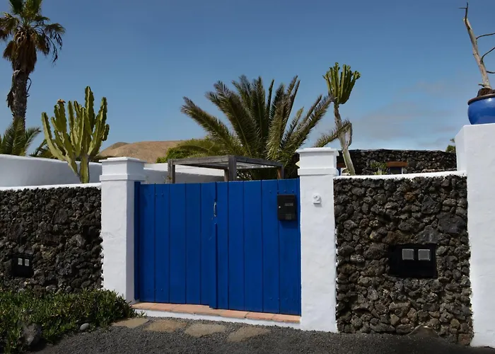 Lavastein-bauernhaus Yazmina Mit Schoenem Garten By Interhome * Yaiza (Lanzarote)